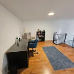 Miete 3 Schlafzimmer wohnung von 128 m² in Köln