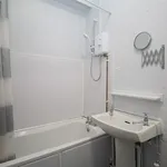 Rent 2 bedroom flat in Charnwood