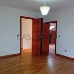 Rent 3 bedroom house of 192 m² in Leiria