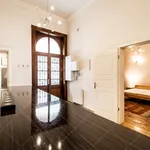 Rent 4 bedroom apartment of 175 m² in Budapest