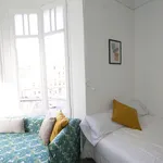 Rent 2 bedroom apartment of 15 m² in Barcelona