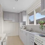 Rent 2 bedroom apartment in Bentleigh East