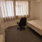 Rent 5 bedroom house in East Midlands