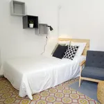 Rent 9 bedroom apartment in Barcelona