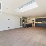 Rent 5 bedroom house in Epsom and Ewell