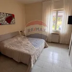 Rent 4 bedroom apartment of 77 m² in Pozzuoli