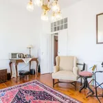 Rent a room of 180 m² in lisbon