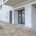 Rent 3 bedroom apartment of 80 m² in Lisbon