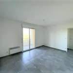 Rent 3 bedroom apartment of 50 m² in ST JEAN