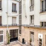 Rent 1 bedroom apartment of 678 m² in Paris