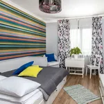 Rent 3 bedroom apartment of 93 m² in Krakow