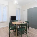 Rent 1 bedroom apartment of 37 m² in milan