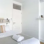 Rent 2 bedroom apartment of 60 m² in lisbon