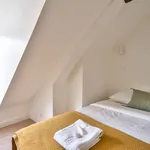 Rent 1 bedroom apartment of 18 m² in Paris