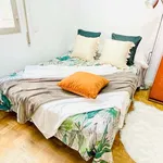 Rent a room of 140 m² in Madrid