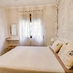 Rent 3 bedroom apartment in Barcelona