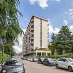 Rent 3 bedroom apartment of 103 m² in Milano