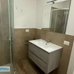 Affitto 2 camera casa di 50 m² in Milan