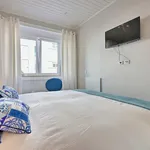 Rent 2 bedroom apartment of 60 m² in Lisbon