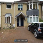 Rent 2 bedroom flat in Oxford