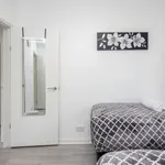 Rent 2 bedroom apartment of 60 m² in London