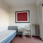 Rent 5 bedroom apartment in Milan