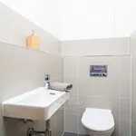 Rent 3 bedroom apartment in Prague