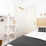 Rent a room of 84 m² in Madrid