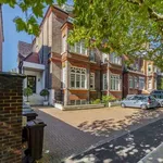 Rent 3 bedroom apartment in London