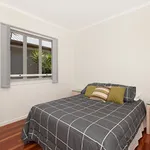 Rent 3 bedroom house in Redcliffe