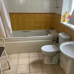 Rent 4 bedroom house in West Midlands