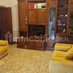 Rent 3 bedroom apartment of 95 m² in Latina