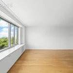 Rent 1 bedroom apartment of 55 m² in New York City