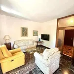 Rent 3 bedroom apartment of 120 m² in Milan