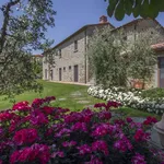 Rent 12 bedroom apartment of 450 m² in Cortona