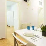 Rent a room of 110 m² in Madrid