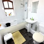 Rent 1 bedroom student apartment in Leeds