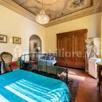 Rent 1 bedroom apartment of 50 m² in Florence