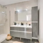 Appartement de 85 m² avec 3 chambre(s) en location à Paris