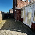 Rent 3 bedroom flat in North East England