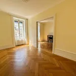 Rent 4 bedroom apartment of 91 m² in Geneva