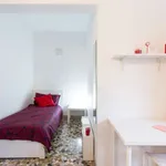 Rent a room in milan