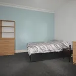 Rent 5 bedroom flat in Leeds