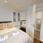 Rent 4 bedroom apartment of 8 m² in Newport