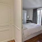 Appartement de 370 m² avec 1 chambre(s) en location à Paris