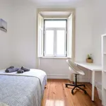 Rent a room in lisbon