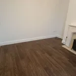 Rent 3 bedroom flat in North East England