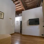 Affitto 2 camera appartamento di 50 m² in Firenze