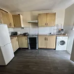 Rent 4 bedroom flat in London