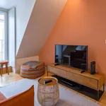 Rent 1 bedroom apartment of 431 m² in Lisbon